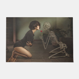 Tod und junge Frau Fußmatte