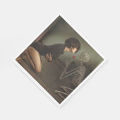 Tod und junge Frau Serviette (Ecke)