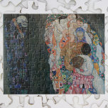 Tod und Leben durch Gustav Klimt Vintager Jugendst Puzzle<br><div class="desc">Death and Life (1908) von Gustav Klimt ist ein Vintages Viktorianisches Epochen-Symbolismus Kunstmalerei mit zwei Einzelteilen, Life and Death. Auf dem verlassen Tod wird durch einen klassisch düsteren Sensenmann mit einem grinsenden Schädel dargestellt, der in einem dunklen Gewand mit einem religiösen Kreuz verziert ist. Auf der rechten Seite befindet sich...</div>