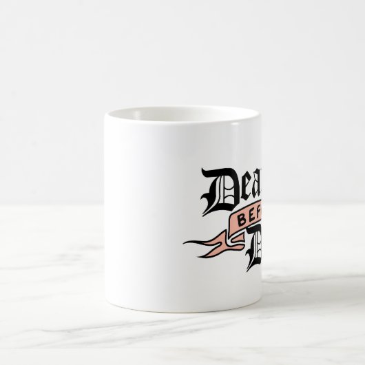 Tod vor Decaf | Skull Typografie Kaffeetasse (Mittel)