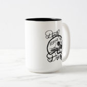 Tod vor Decaf-Tasse Zweifarbige Tasse (VorderseiteRechts)