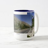 "Todesfahrt" durch Woodfords Zweifarbige Tasse (VorderseiteRechts)