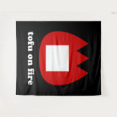 📛 Tofu in Flammen Wandteppich (Vorderseite (Horizontal))