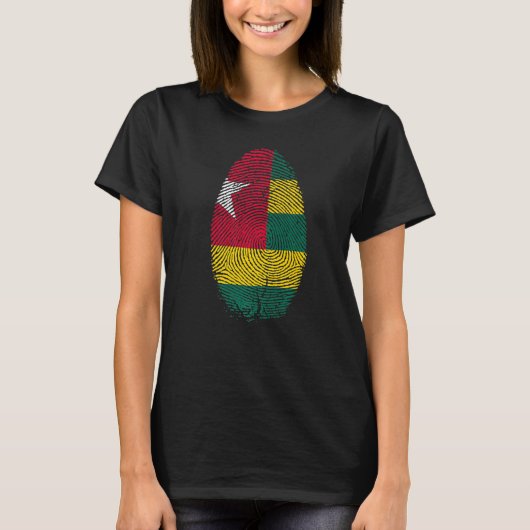Togo Flag Fingerprint Es ist in meinen DNA Geschen T-Shirt (Vorderseite)