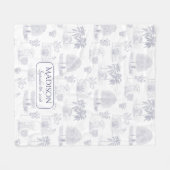 Toile de Jouy Baby Blanket mit Geburtsdatum Fleecedecke (Vorderseite (Horizontal))