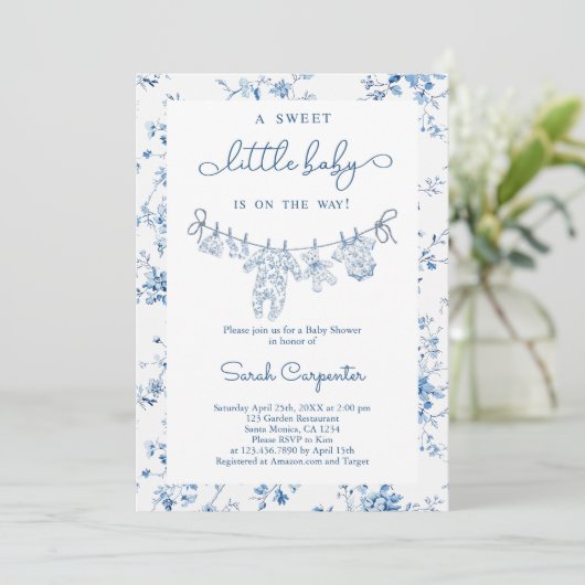 Toile De Jouy Baby Shower Boy Einladung (Stehend Vorderseite)