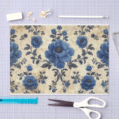 Toile de Jouy Rose in blau auf Alter Seidenpapier (Handwerk)