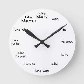 Toki Pona Clock Runde Wanduhr