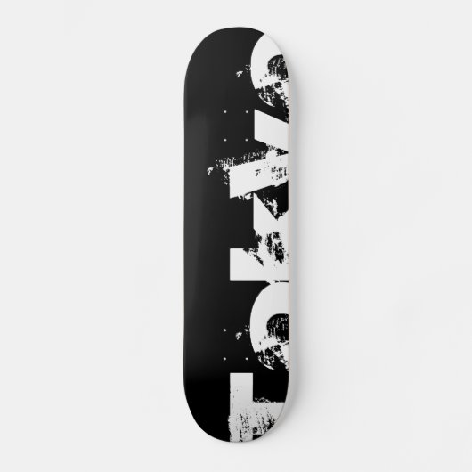 Tokyo - coole städtische Art in abgenutztem Skateboard (Vorderseite)