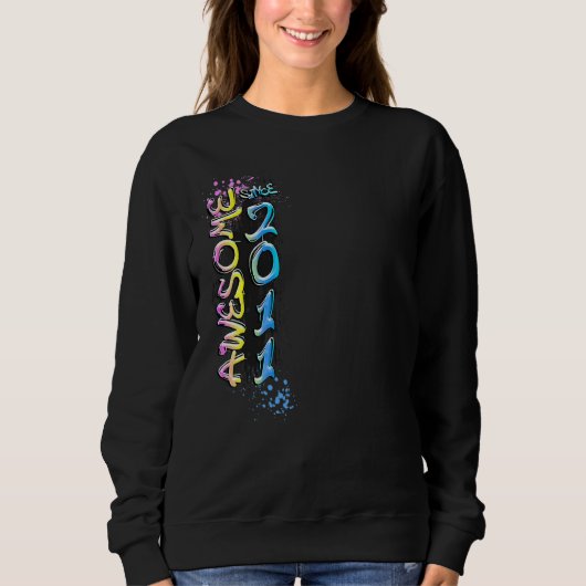 Tolles Graffiti-Motiv seit 2011 Sweatshirt (Vorderseite)