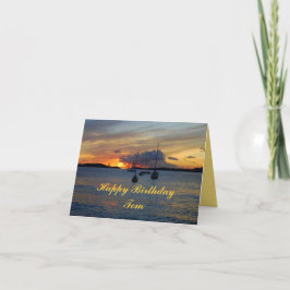 Tom freut sich über Geburtstagssegler bei Sonnenun Karte