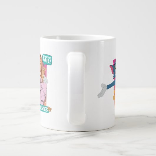 Tom & Jerry mit Kayla - Frenemies Jumbo-Tasse (Rückseite)