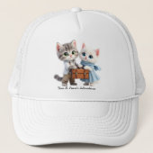 Tom & Luna Travel Hat – Cute Cat Adventure Cap Truckerkappe (Vorderseite)