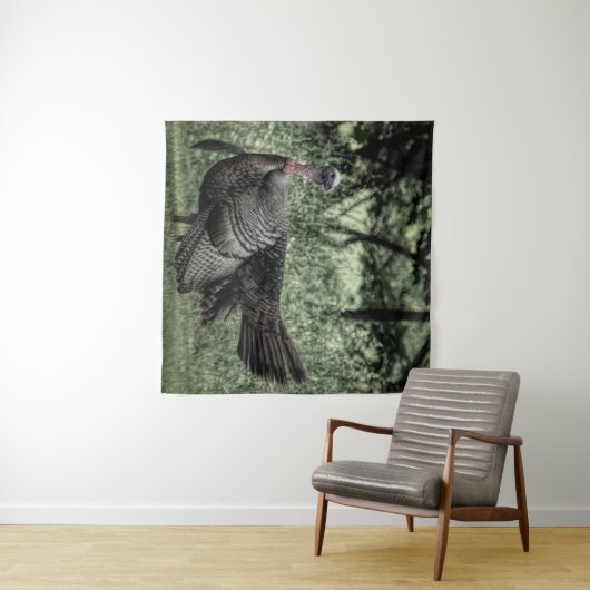 Tom Turkey Sage Green B&W Wandteppich (Beispiel (Horizontal))