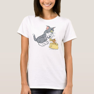 Tom und Jerry füttern die Katze T-Shirt