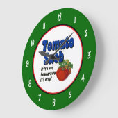 Tomato Snob Saying with Numbers on Green Clock Große Wanduhr (Winkel)