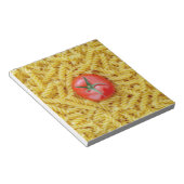 Tomato with fusilli pasta notizblock (angewinkelt)
