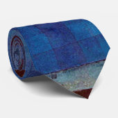 Tomb in Three, Klee Krawatte (Gerollt)