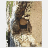 TOMB von JESUS Fleecedecke (Vorderseite)