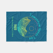 Tomorrow Needs You 988 Suicide Prevention Awarenes Fleecedecke (Vorderseite (Horizontal))