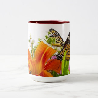 Ton-Tasse des Blumen-Schmetterlings-zwei Zweifarbige Tasse