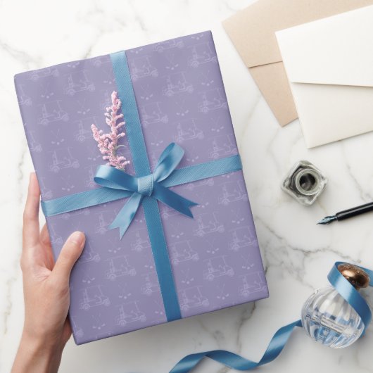 Tonal Golfkarren & Schläger auf Hellgrau Indigo Geschenkpapier (Schenken)