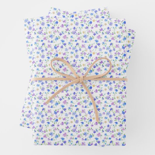 Töne blaue und violette Blumen auf Weiß Geschenkpapier Set (Beispiel)