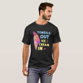 Tonsille aus Eiscreme in der Operation Tonsil-Entf T-Shirt (Vorne ganz)