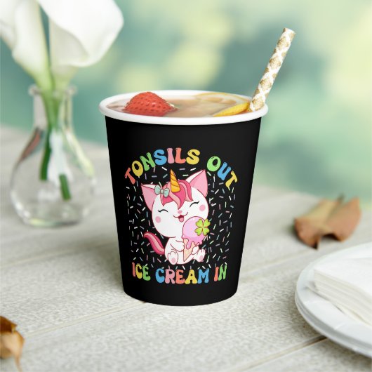 Tonsille draußen, Eiscreme rein | Unicorn Cat Pappbecher (In Situ)