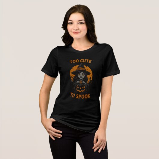 Too Cute to Spook Witch & Pumpkin Design Tri-Blend Shirt (Vorderseite voll)