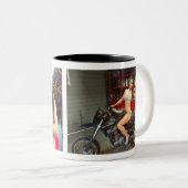 Tool Girl Harley offiziell Andy Mechanic Tasse 202 (VorderseiteRechts)