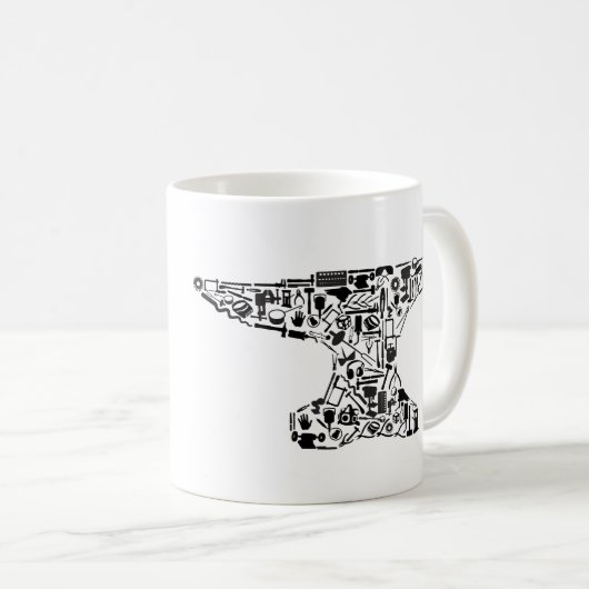 Tool-O-Rama Anvil Links Tasse (VorderseiteRechts)