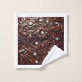 Tooled Faux Leather and Diamond Badhandtuch Set (Waschlappen)