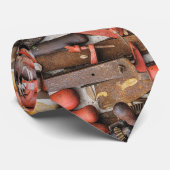 Tools Antiquitätenwerkzeug Rustikal Roter Mann Krawatte (Gerollt)