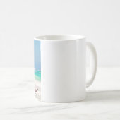 Toon Surfer Girl Posing an der Küste Kaffeetasse (VorderseiteRechts)