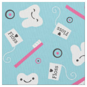 Tooth Toss in Blue Stoff (Nahaufnahme)