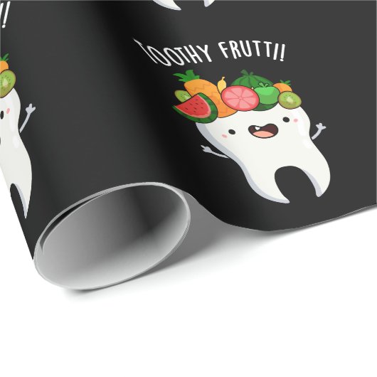 Toothy Fruity Funny Dental Pun Dark BG Geschenkpapier (Rolleneckpunkt)