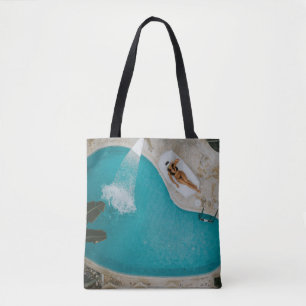 Top-angle photography of outdoor swimming pool tasche