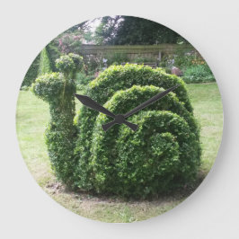 Topiary snail cute fun gardening große wanduhr