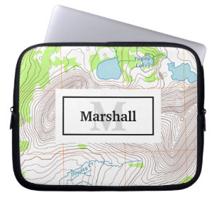 Topografische Karte mit Ihrem Namen und Monogramm Laptopschutzhülle