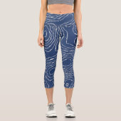 Topografischer Bio Druck der Erdlinie. Capri Leggings (Vorderseite)