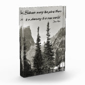 Tor zu einer neuen Welt im Gebirge Fotoblock (Links)