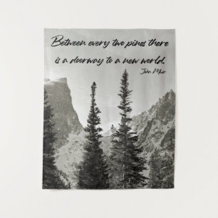 Tor zu einer neuen Welt im Gebirge Wandteppich