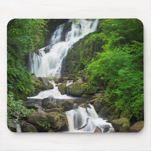 Torc-Wasserfall Szene, Irland Mousepad (Vorne)