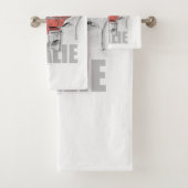 Torn Brick Wall Soccer Goalie Badehandtuch Set (Insitu)