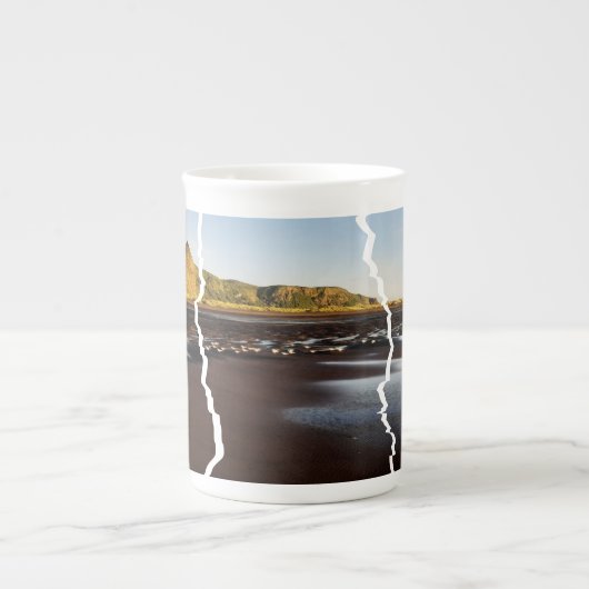 Torn Tryptich Tasman View Knochen China Tasse (Vorderseite)