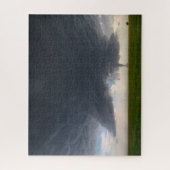 Tornado Unter dem Gewitter des Riesen in den große Puzzle (Vertikal)