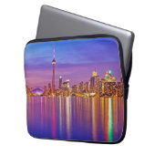 Toronto Skyline bei Dusk Laptopschutzhülle (Vorderseite Links)