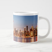 Toronto Skyline bei Sunset Jumbo-Tasse (Rechts)