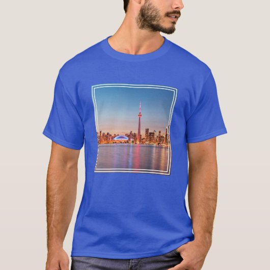 Toronto Skyline bei Sunset T-Shirt (Vorderseite)
